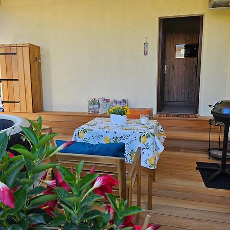Charmant Studio Pres De La Plage Avec Jacuzzi Et Terrasse Privative Villeneuve-Loubet Exteriér fotografie