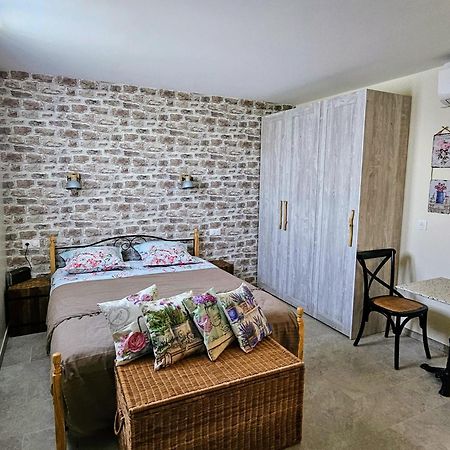 Charmant Studio Pres De La Plage Avec Jacuzzi Et Terrasse Privative Villeneuve-Loubet Exteriér fotografie